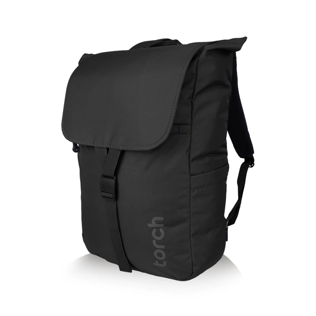 Torch Hongcheon Backpack hitam dengan penutup flap
