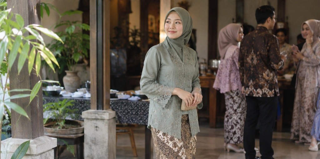 Kebaya Jawa Simple Modern